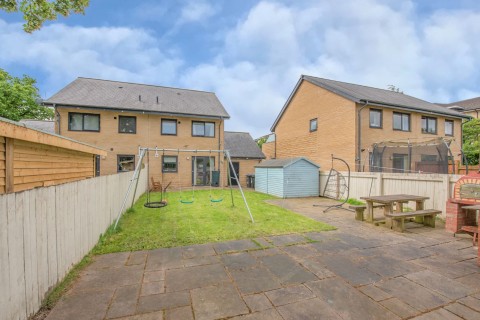 Click the photo for more details of Stansfield Close, Ben Rhydding, Ilkley
