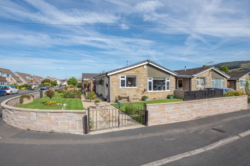 Images for The Hawthorns, Sutton-in-Craven