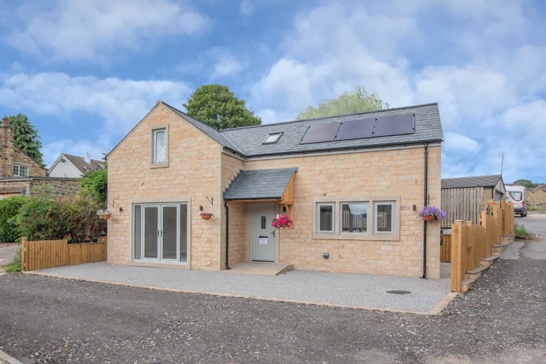Click the photo for more details of Town Head, 9A Town Head, Silsden
