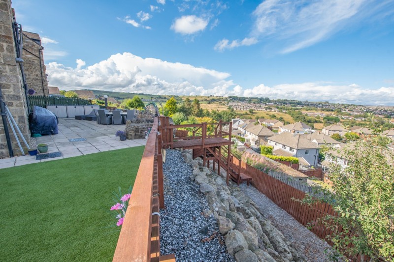 Images for High Pastures, Keighley