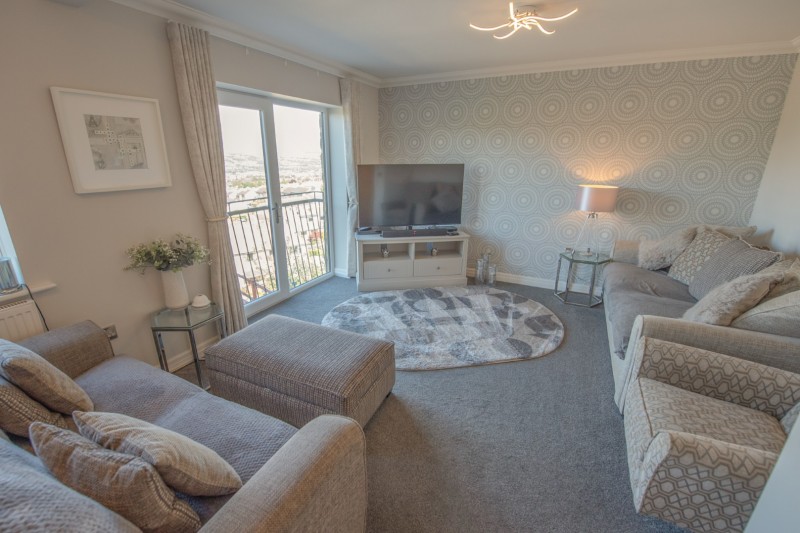 Images for High Pastures, Keighley
