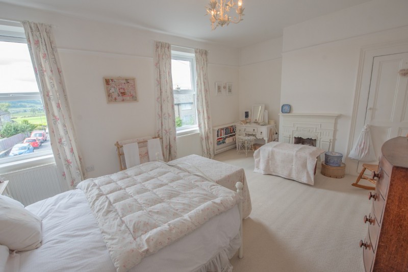 Images for St. Andrews Terrace, Cross Hills