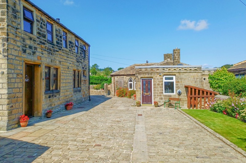 Images for & 51 Bridge Street, Oakworth