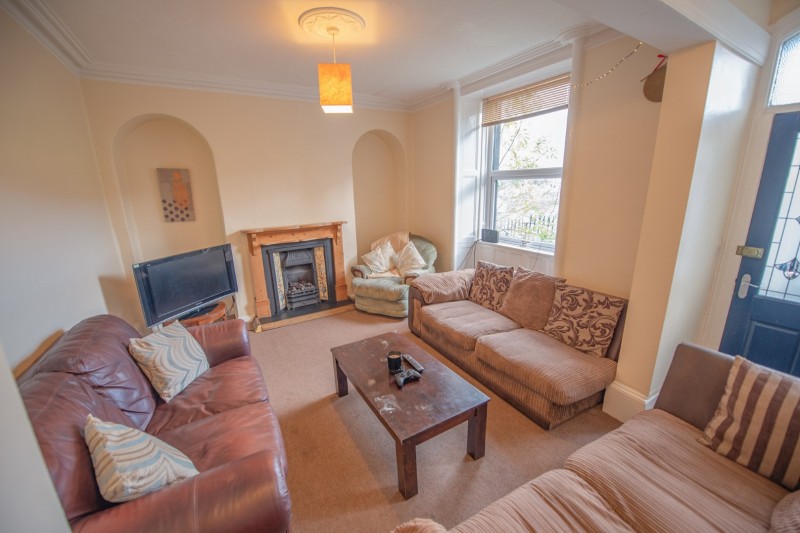 Images for Lane Ends, Cowling