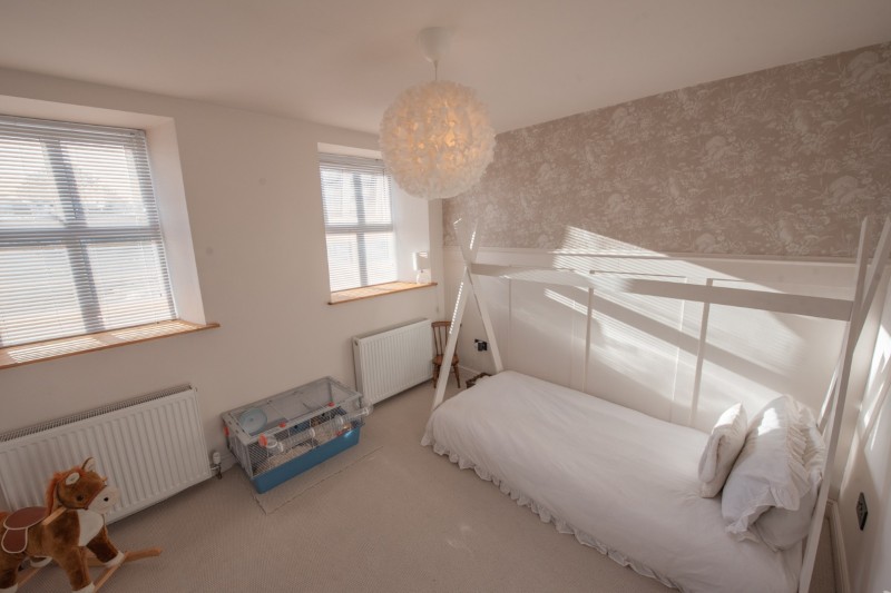 Images for Bogthorn, Oakworth