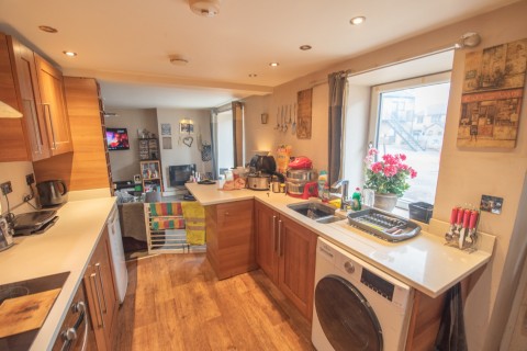 Click the photo for more details of Brigg Mount, Main Street, Cross Hills