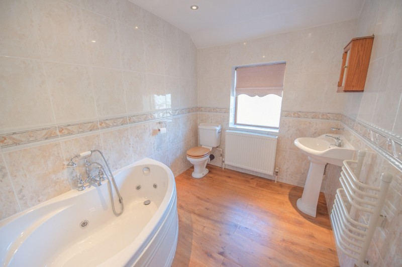 Images for Old Hall Farm, Colne Road, Glusburn