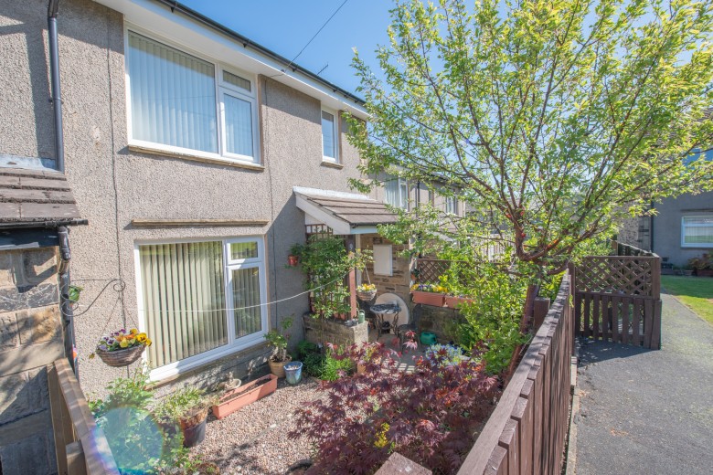 Click the photo for more details of Earls View, Sutton-in-Craven