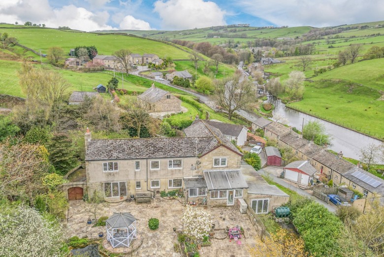 Click the photo for more details of Sidegate Lane, Lothersdale