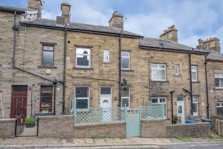 Click the photo for more details of Croft Street, Glusburn