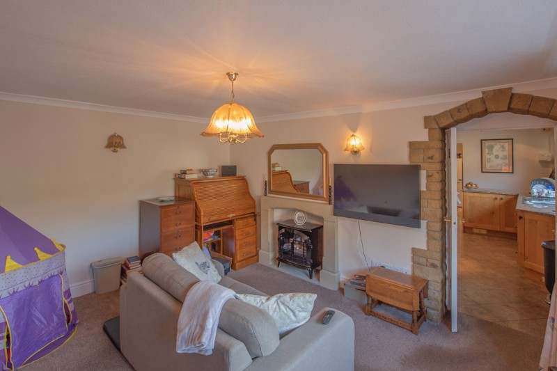 Images for & 2 Old Hall Farm, Colne Road, Glusburn