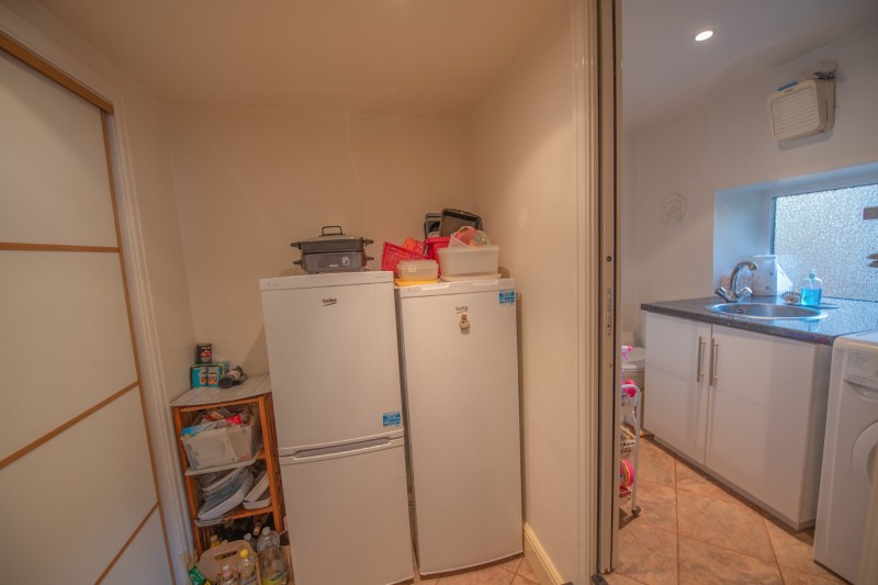 Images for & 2 Old Hall Farm, Colne Road, Glusburn